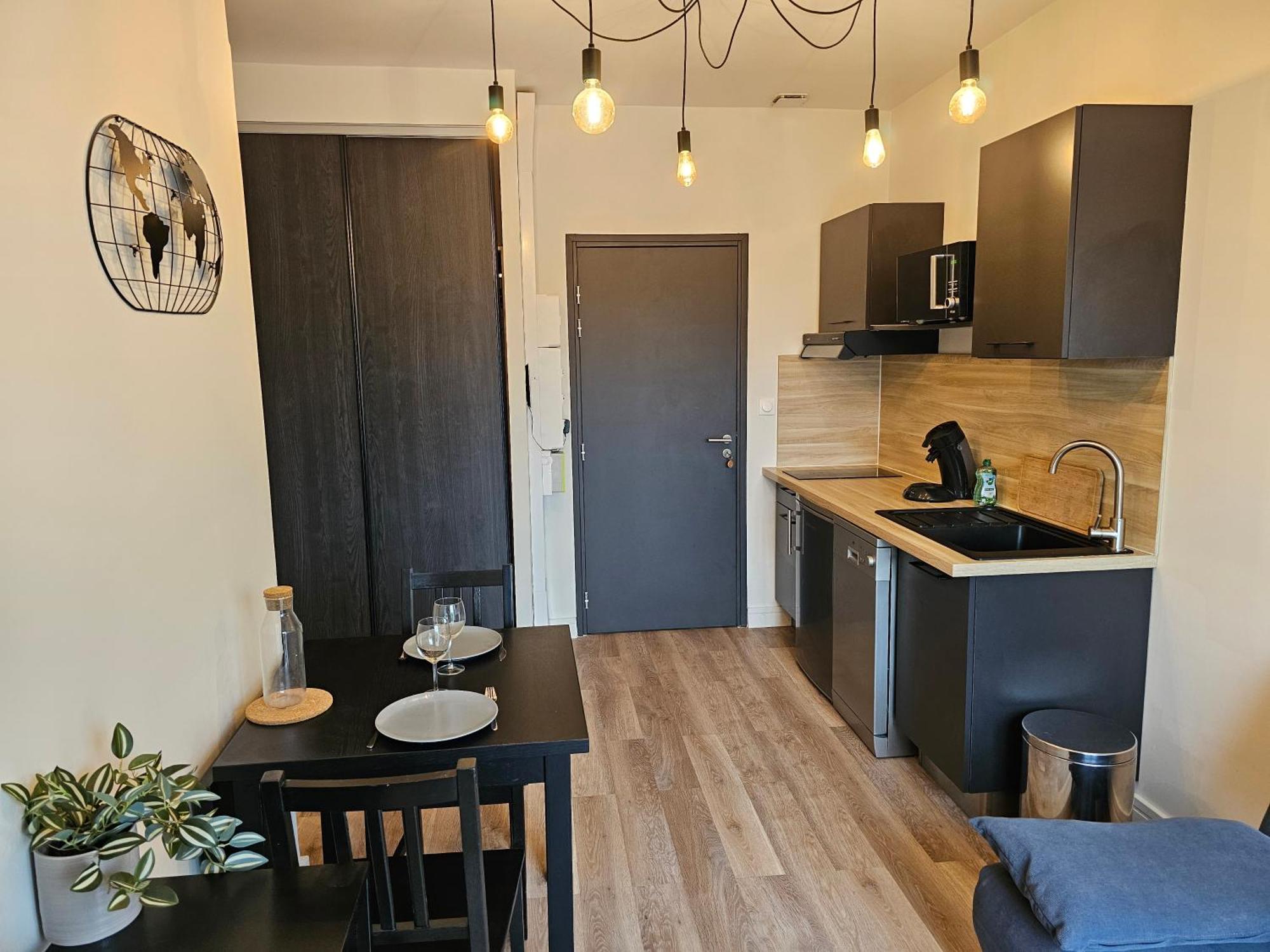 Apartment Au 3 Rue Manhes Albi