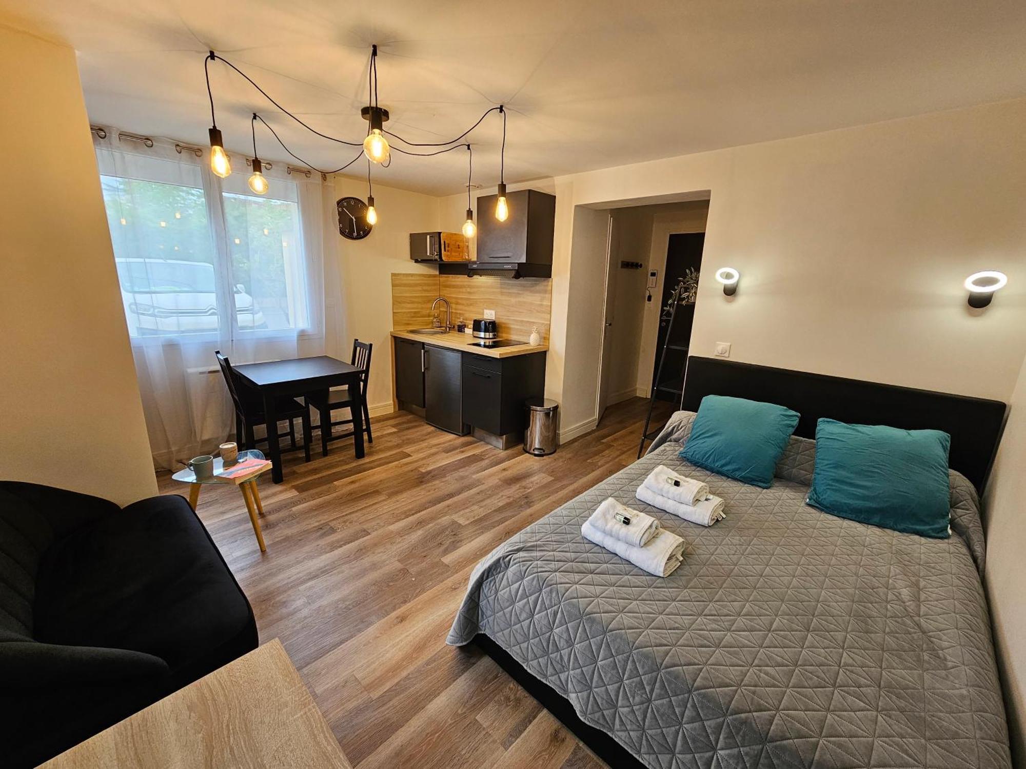 Apartment Au 3 Rue Manhes *